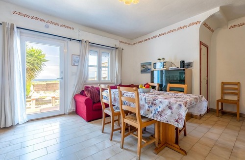 La Muddizza Apartment | 'Piano Terra' Apartment with Sea View, Wi-Fi and Air Conditioning