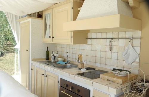 Bagno a Ripoli Apartment | Poolside apartment on the outskirts of Florence