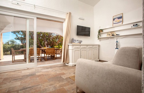 Punta Sardegna House | Porto Rafael Villa in a Residential Complex with a Pool