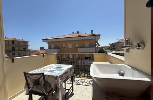 Porto Potenza Picena Apartment | PP15 – Porto Potenza, one-bedroom apartment with sea-view balcony