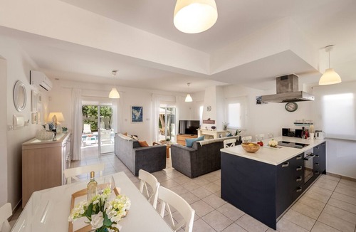 Kapparis Villa | Protaras Villa Athamas Blue