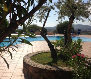 Luddui Apartment | Residence L 'Uliveto Birgalavo' Budoni