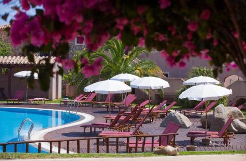 Campulongu Apartment | Residence with swimming-pool in Campulongu just 600 mt from the sea