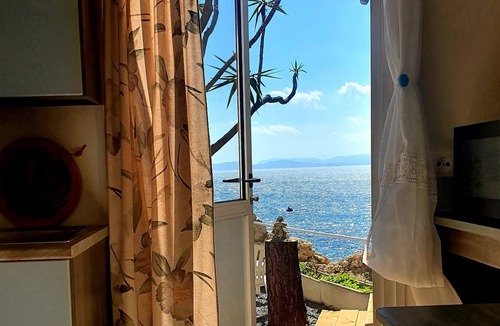 Cagliari House | Romantic house, overlooking the sea and private access to Cala Bernat