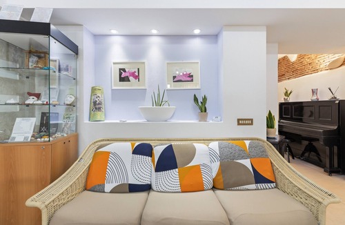 Oristano Historic Centre Apartment | Room '3' with Wi-Fi and Air Conditioning
