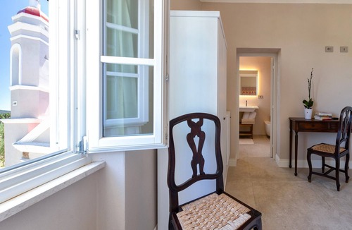 Alghero Apartment | Room 'Aline' with shared pool, Wi-Fi and air conditioning