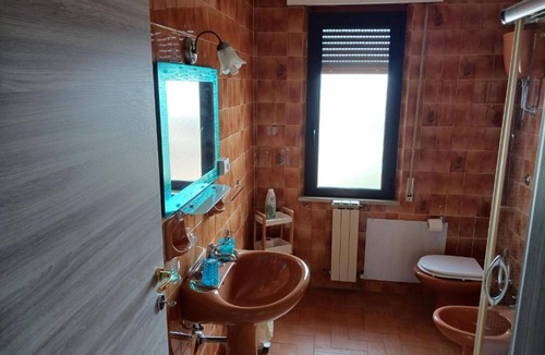Girasole House | Room 'Camera Matrimoniale Giorgio' with Balcony, Wi-Fi and Air Conditioning