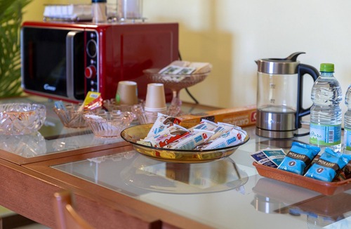 Sassari Apartment | Room 'Matrimoniale- Terrazzo Condiviso' with Shared Terrace, Wi-Fi and Air Conditioning