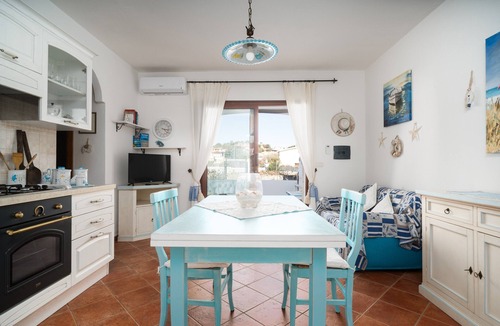 Posada Apartment | S'ercole Deluxe Apartment with Covered Veranda and Barbecue, Perfect for Couples