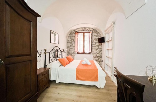 Bosa Historic Centre House | S’ammentu house