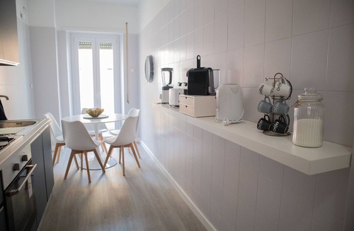 Tuscolano Apartment | Sara's Home - Modern Flat near Metro in Rome