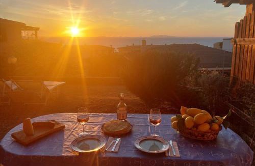 Lu Bagnu House | "Sardinia Blue Home" Vista mare, tramonti mozzafiato su Golfo Asinara, giardino, parking e Wi-Fi