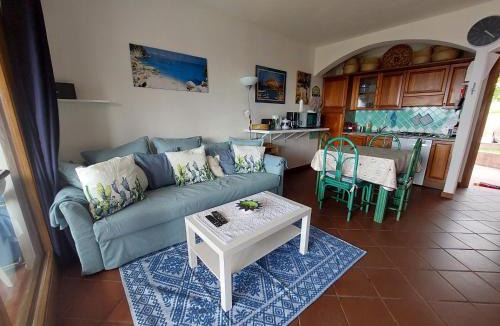 Lu Bagnu House | "Sardinia Blue Home" Vista mare, tramonti mozzafiato su Golfo Asinara, giardino, parking e Wi-Fi