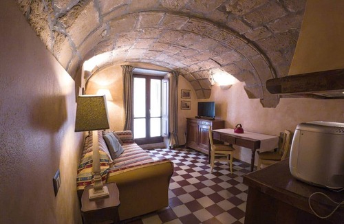 Bosa Historic Centre Apartment | Sardinian Gallery Vittorio