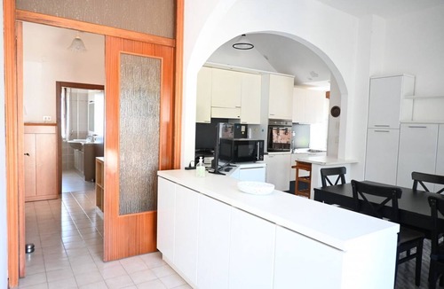 Bettolelle Apartment | SE300 - Senigallia, spacious three-room apartment with a furnished outdoor courtyard.