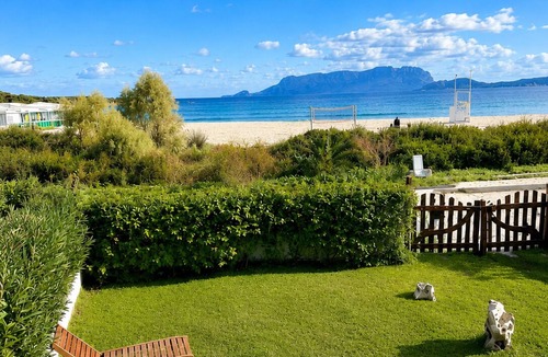 Pittulongu Ski Chalet | Sealine villa with an amazing view of Tavolara