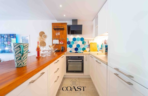 Portisco Apartment | Seaside Garden - With Wi-Fi, A/C and sea view