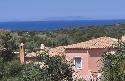 Canneddi Apartment | Seaview Cottage - Walk to Beach - Sunset Terrace