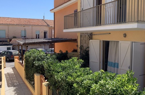 Trinita d'Agultu e Vignola House | Seconda Fila Dalla Spiaggia