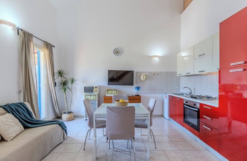 Calasetta Apartment | Sottotorre Home: 8 min walk to the beach