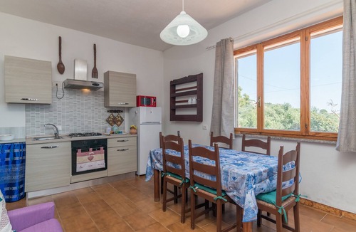 La Maddalena Apartment | Spacious Apartment with Hills View, Wi-Fi & Terrace