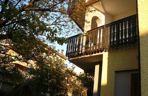 La Caletta Apartment | Spacious holiday apartment in La Caletta, a few minutes from the beach