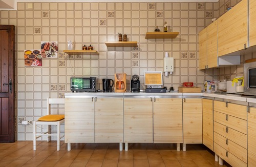 Sarroch Villa | Spacious Villa Ro with Sea View, Mountain View, Wi-Fi, Balcony