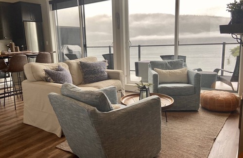 Port Renfrew House | Spectacular Ocean View Luxury 2 Bedroom 2 Full Bathroom