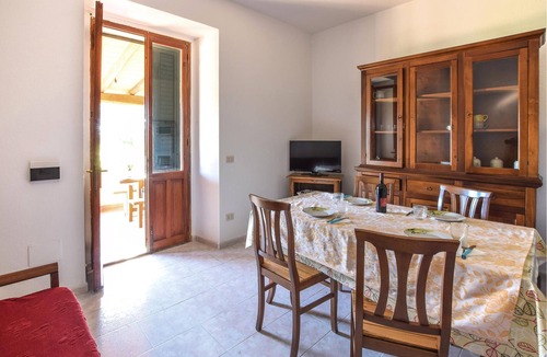 Orosei House | Spend an unforgettable vacation in this inviting cottage with beautiful views of the countryside.