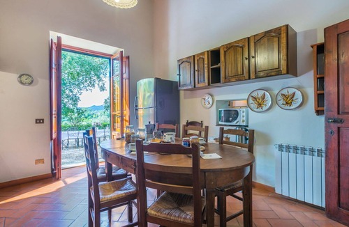San Casciano in Val di Pesa House | Stunning private villa for 9 people with WIFI, hot tub, TV, patio and panoramic view