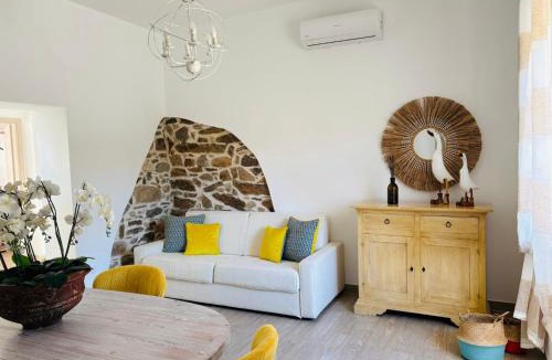 Buddittogliu Straulas Apartment | Stazzo San Teodoro Piscina Condivisa