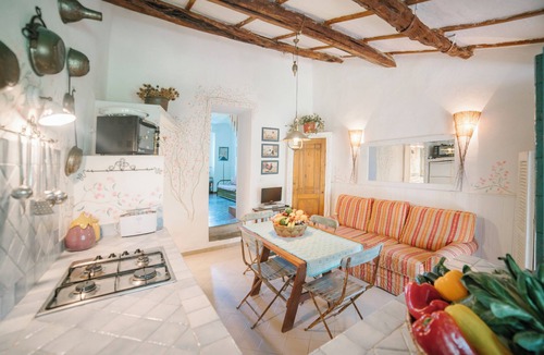 San Teodoro House | Stefania’s Calaparadiso: Historic Sardinian house