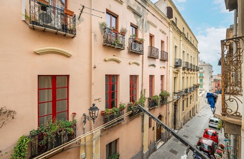 Cagliari House | Studio Apartment 'Alla Marina Monolocale' with Balcony, Wi-Fi and Air Conditioning