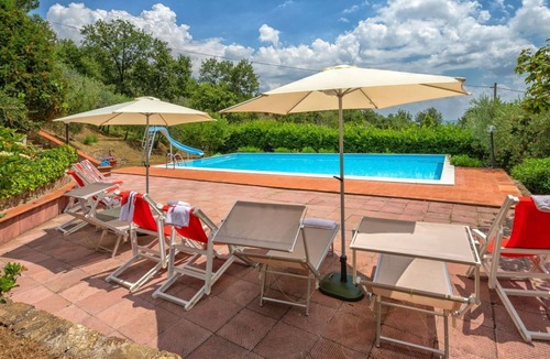 Loro Ciuffenna Villa | Stunning private villa for 12 guests with private pool, WIFI, TV, balcony, pets allowed and park...