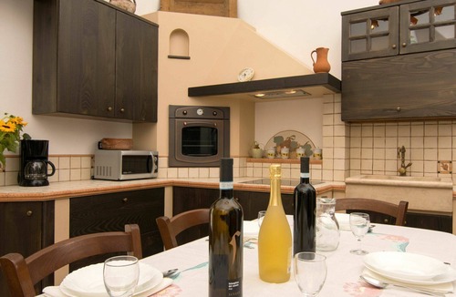 San Lupo House | Stunning private villa with WIFI, A/C, private pool, TV, patio, pets allowed and panoramic view