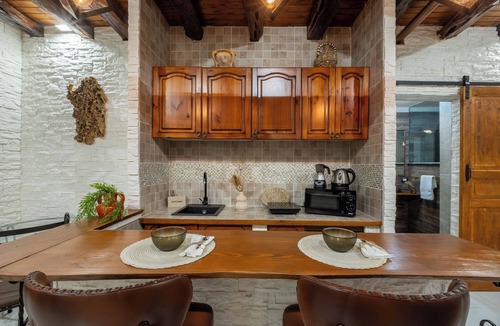 Cagliari Apartment | Su Lizu, charm and relaxation in the historic center of Cagliari - with patio.