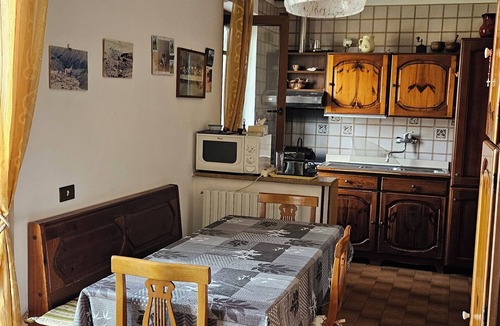 Loreto House | SUN HOUSE MONTORSO-OASIS OF RELAXATION A STONE'S THROW FROM THE SEA