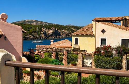 Capo Ferro House | Sunset One CDL - Sea View Apartment on the First Floor with Private Beach