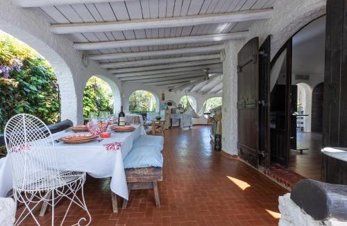 Torre delle Stelle Villa | The Azure Estate & Pool Bar
