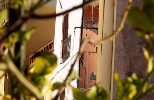 Bosa Historic Centre Apartment | The house of sunset