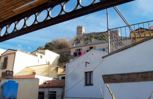 Bosa Historic Centre Apartment | The house of sunset