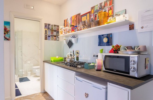 Naples City Centre Apartment | The Overlooking the Cribs Apartment
