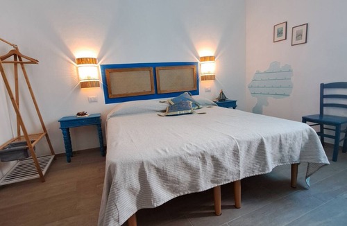 Tresnuraghes Bed & Breakfast | The scent of calicanto