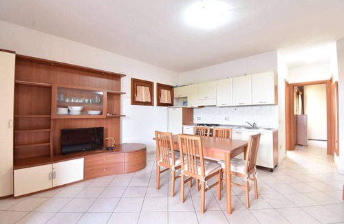 Rena Majore Apartment | Three-room air-conditioned apartment with veranda and parking space
