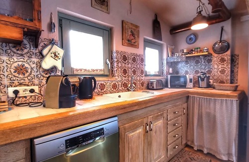 Tanaunella Apartment | 'Trilocale Le Mimose Sea View' Apartment with Private Terrace and Sea View