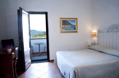 Dorgali Hotel | Turismo Rurale Belvedere Pradonos