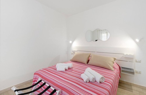 Torre Grande House | Turri Manna Domo 2 with Private Semi-Covered Terrace, Wi-Fi and Air Conditioning