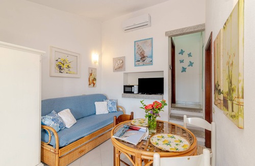 Porto Taverna Apartment | Two-Room Apartment with Sea View, 250 m from the Beach, Private Terrace & Air Conditioning