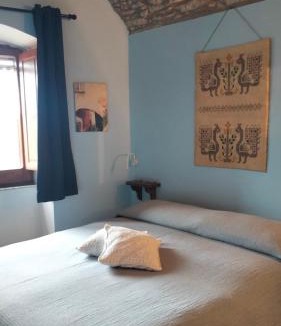 Bosa Historic Centre House | una finestra sui tetti