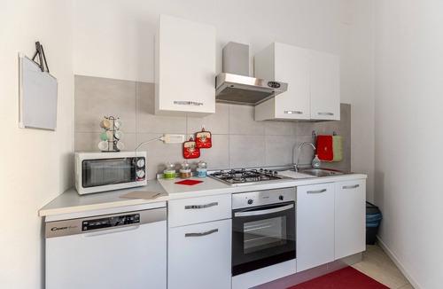 Oristano Historic Centre House | Vacation Home 'Casa Vacanza Gioia' with Large Private Terraces & A/C